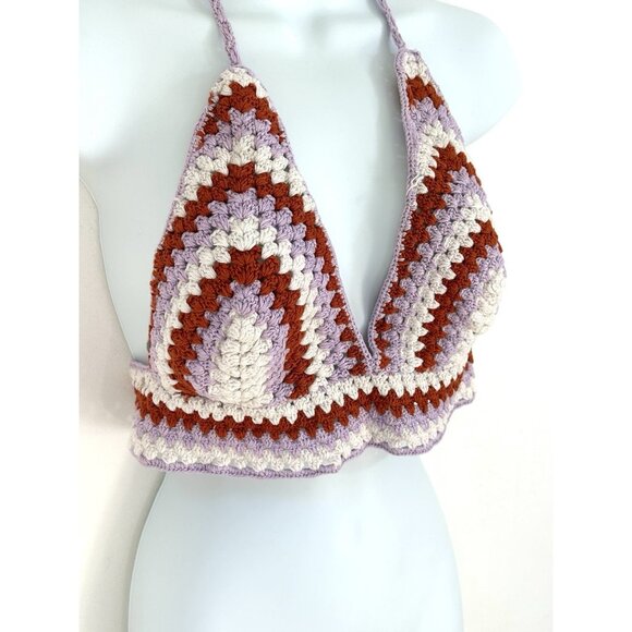 Juniors BP Crochet Halter Top, Size Medium - Picture 16 of 16